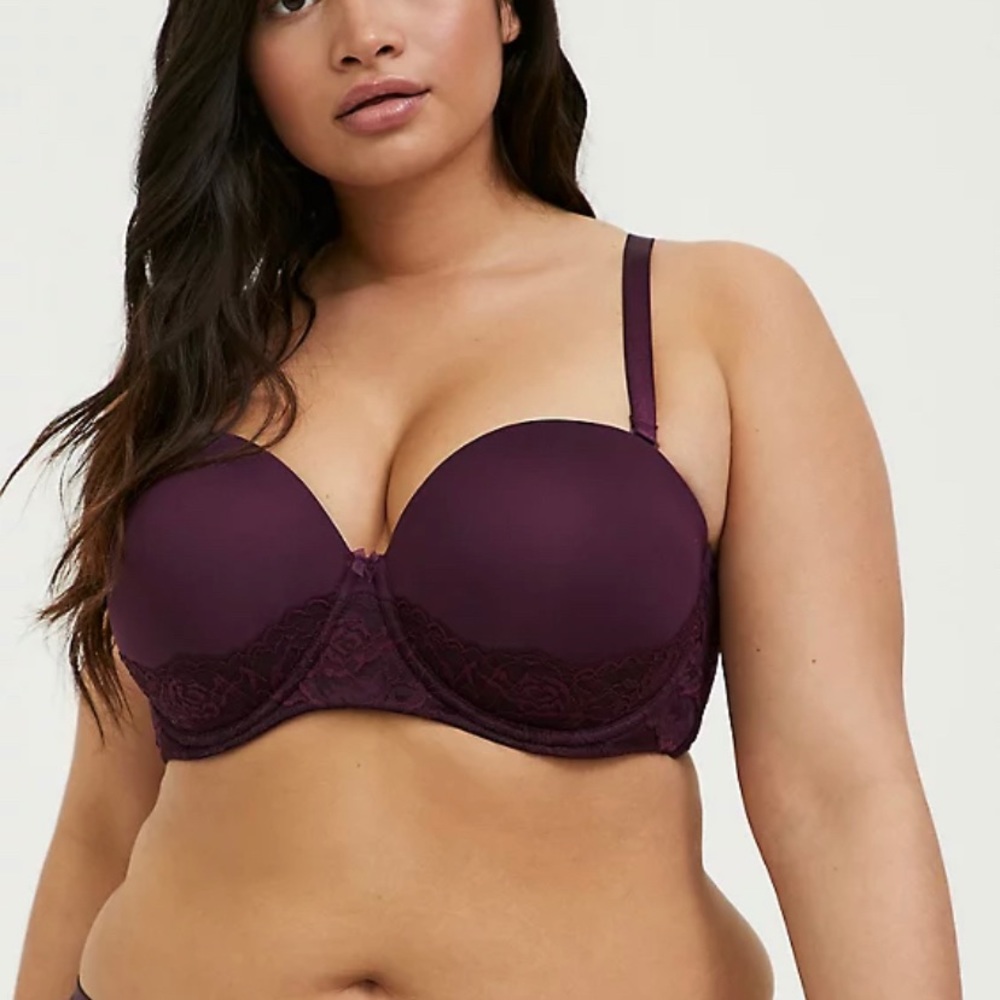 Lace push-up adjustable strapless bra